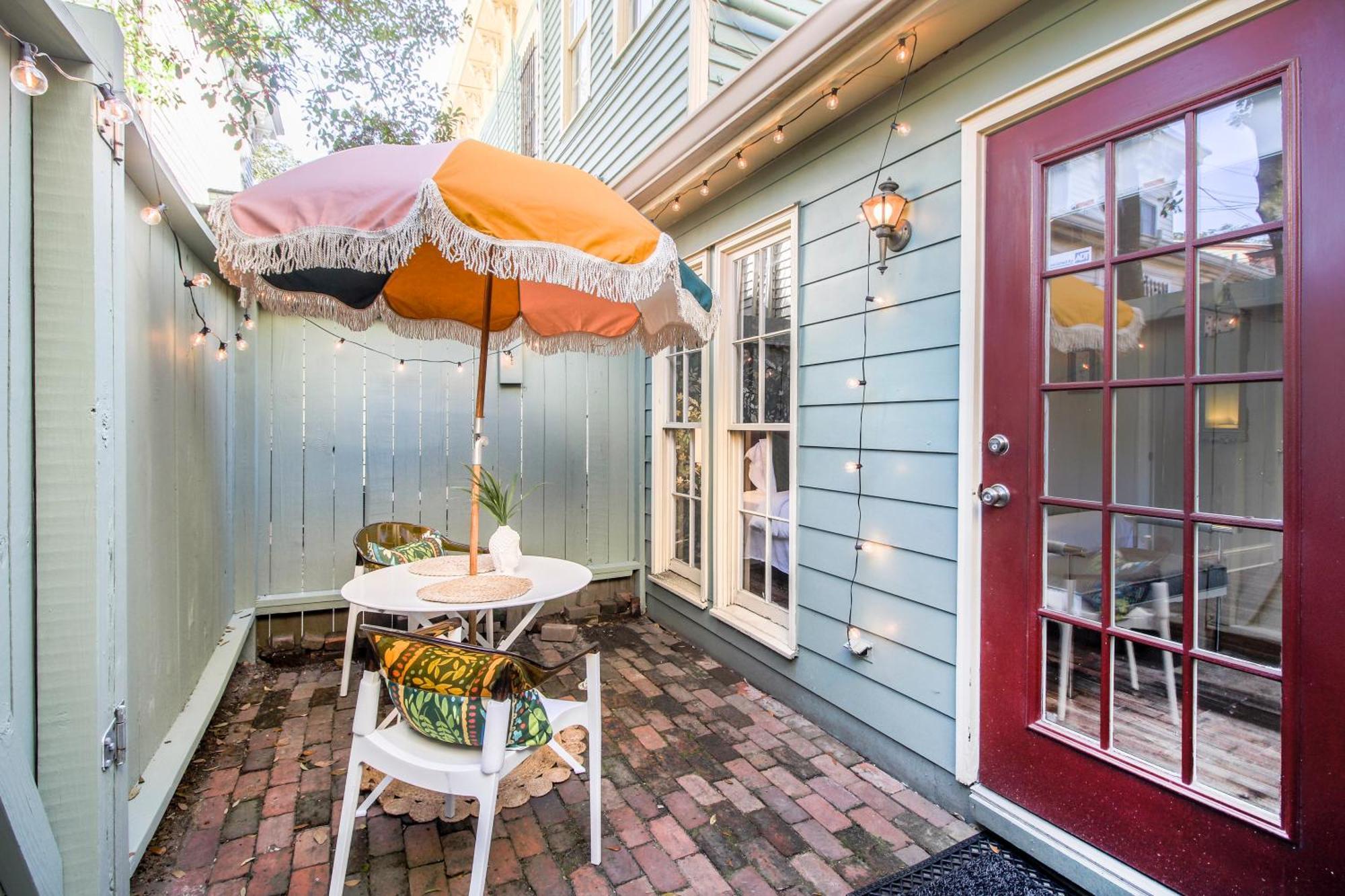 Private Patio Retreat In Charming Downtown Διαμέρισμα Σαβάνα Εξωτερικό φωτογραφία